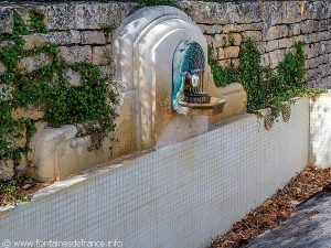 La Fontaine Place des Epoux Laurent