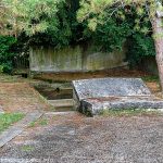 La Fontaine aux loups et le lavoir