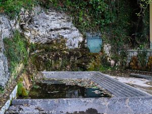 Fontaine-Lavoir