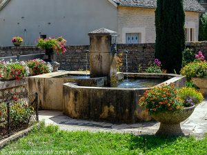 La Fontaine Place de la Fontaine