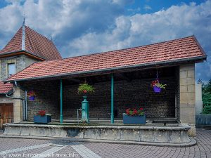 La Fontaine Lavoir -Abreuvoir du Centre