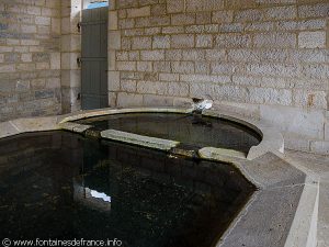 La Fontaine et le Lavoir Grande Rue
