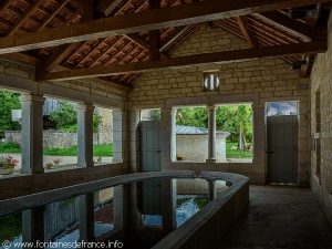 La Fontaine et le Lavoir Grande Rue