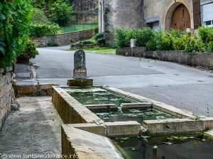 La Fontaine rue de la Cure