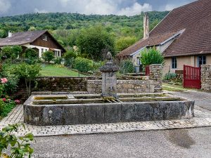 La Fontaine rue des Fontaines