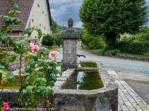 La Fontaine rue des Fontaines