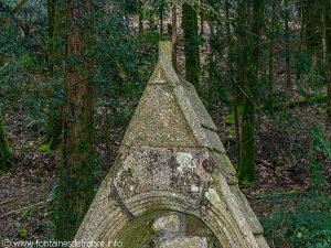 La Fontaine de la Chapelle St-Gobrien