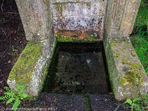 La Fontaine de la Chapelle St-Gobrien