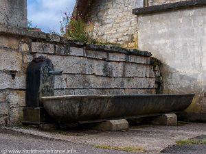 La Fontaine rue du Quarré