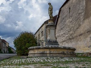 La Fontaine Grande Rue