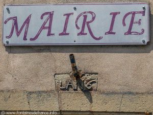 Date sur la Façade de la Mairie