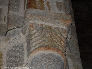 Chapiteau de pilier l'église St-Pierre-St-Paul