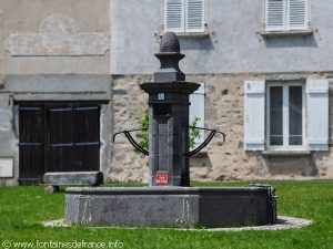 La Fontaine Place Lamothe