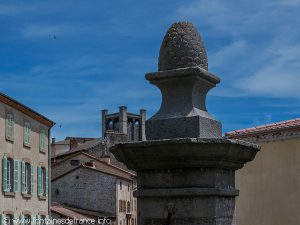 La Fontaine Place Lamothe