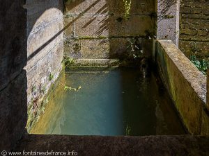 La Fontaine et le Lavoir