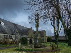 Le Calvaire, Monument aux Morts