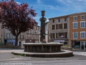 La Fontaine Place du Marché