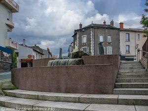 La Fontaine rue Pasteur