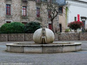 La Fontaine Place St-Julien