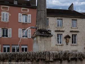 La Fontaine Place de la Gargouille