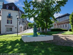 La Fontaine Square Jean Desriot