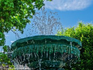 La Fontaine Square Jean Desriot