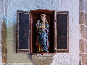 Statue de la Vierge à l'Enfant