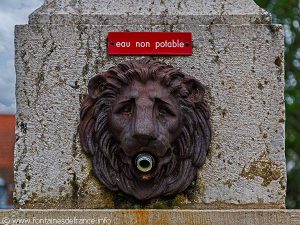 La Fontaine Place des Halles