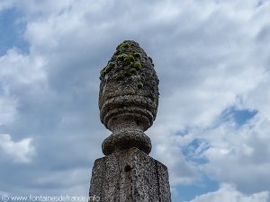 La Fontaine Place des Halles