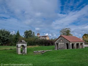 La Fontaine et le Lavoir