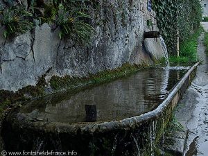 La Fontaine rue de la Charrière