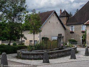 La Fontaine Lavoir Abreuvoir