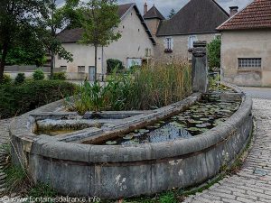 La Fontaine Lavoir Abreuvoir