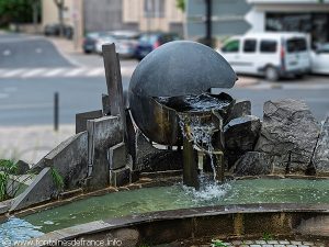 La Fontaine Place du Poids de Ville