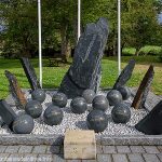 Monument dans la cour de la Mairie