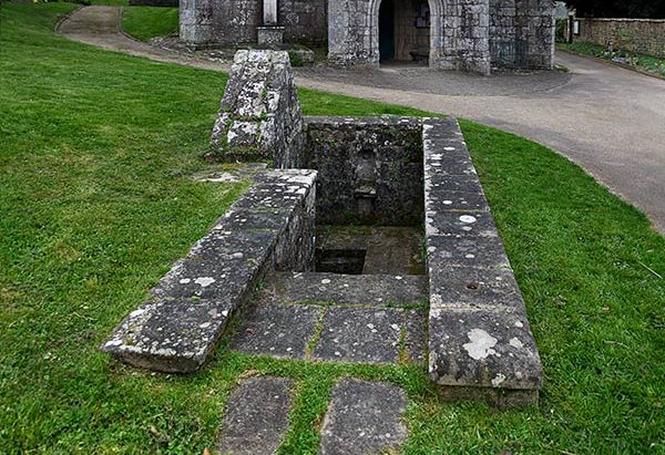 Fontaine de la Ste-Trinité de Kerfeunteun