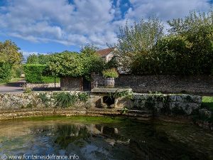 Source dite Du Fer à Cheval