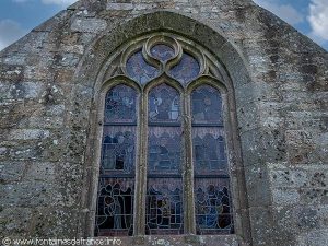 Vitrail du chevet de la chapelle St-Conogan