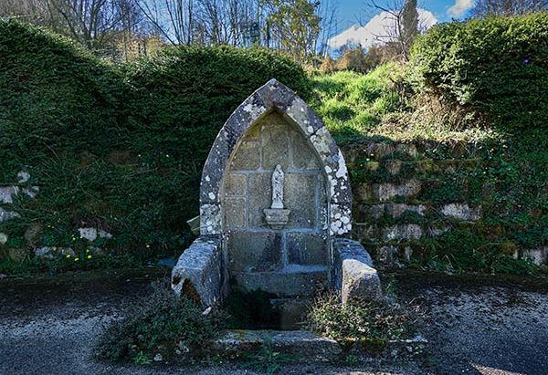 Fontaine de la Chapelle St-Guénolé