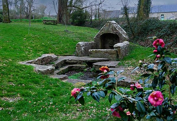 La Fontaine Saint-Cadou