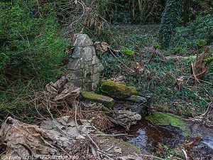 Fontaine Chapelle N-D du Vray- Secours