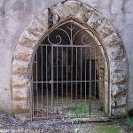 Entrée de la crypte