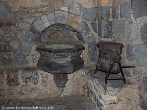 Les Fonts baptismaux de l'église St-Julien