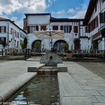 La Fontaine Place des Arceaux