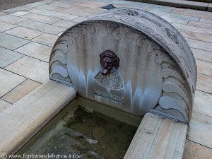 La Fontaine Place des Arceaux