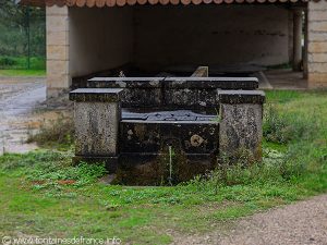 La Fontaine du lavoir de Greucourt