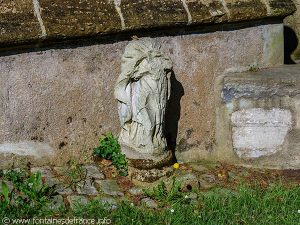Statue mutilée de St-Léon