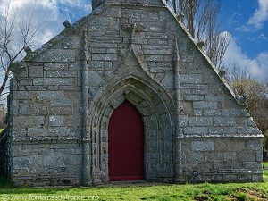 Portail de la chapelle St-Fiacre