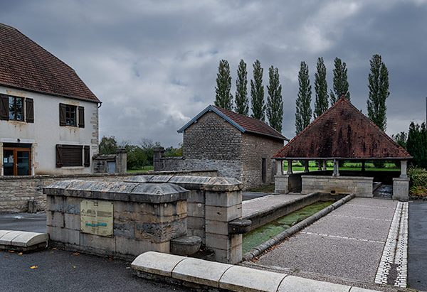 La Fontaine du Lavoir La Fontaine du Lavoir