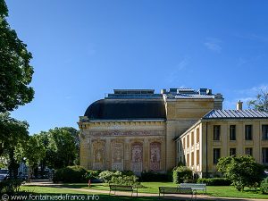 Le pignon Nord du Théâtre